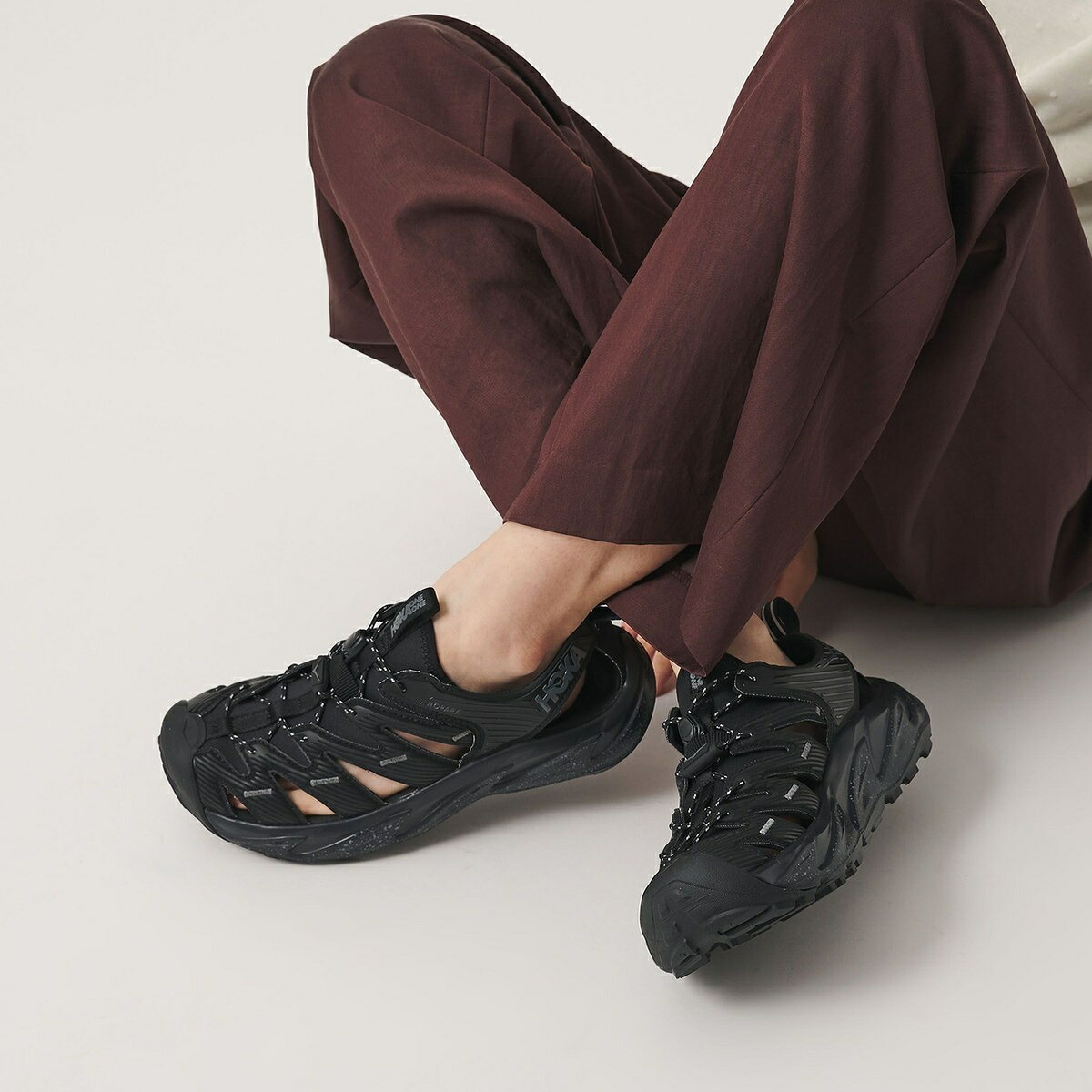 <HOKA>HOPARA サンダル/ビューティー&ユース ユナイテッドアローズ(BEAUTY&YOUTH)|丸井(マルイ)店