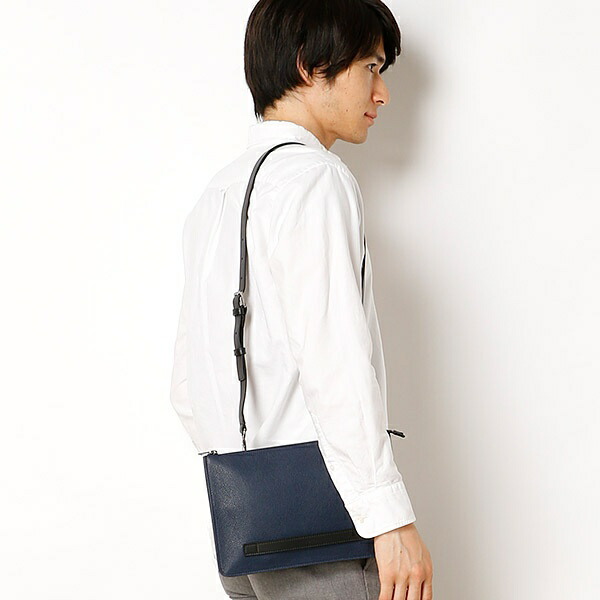 ユリッセ XL フルラ (FURLA) クロスボディ/