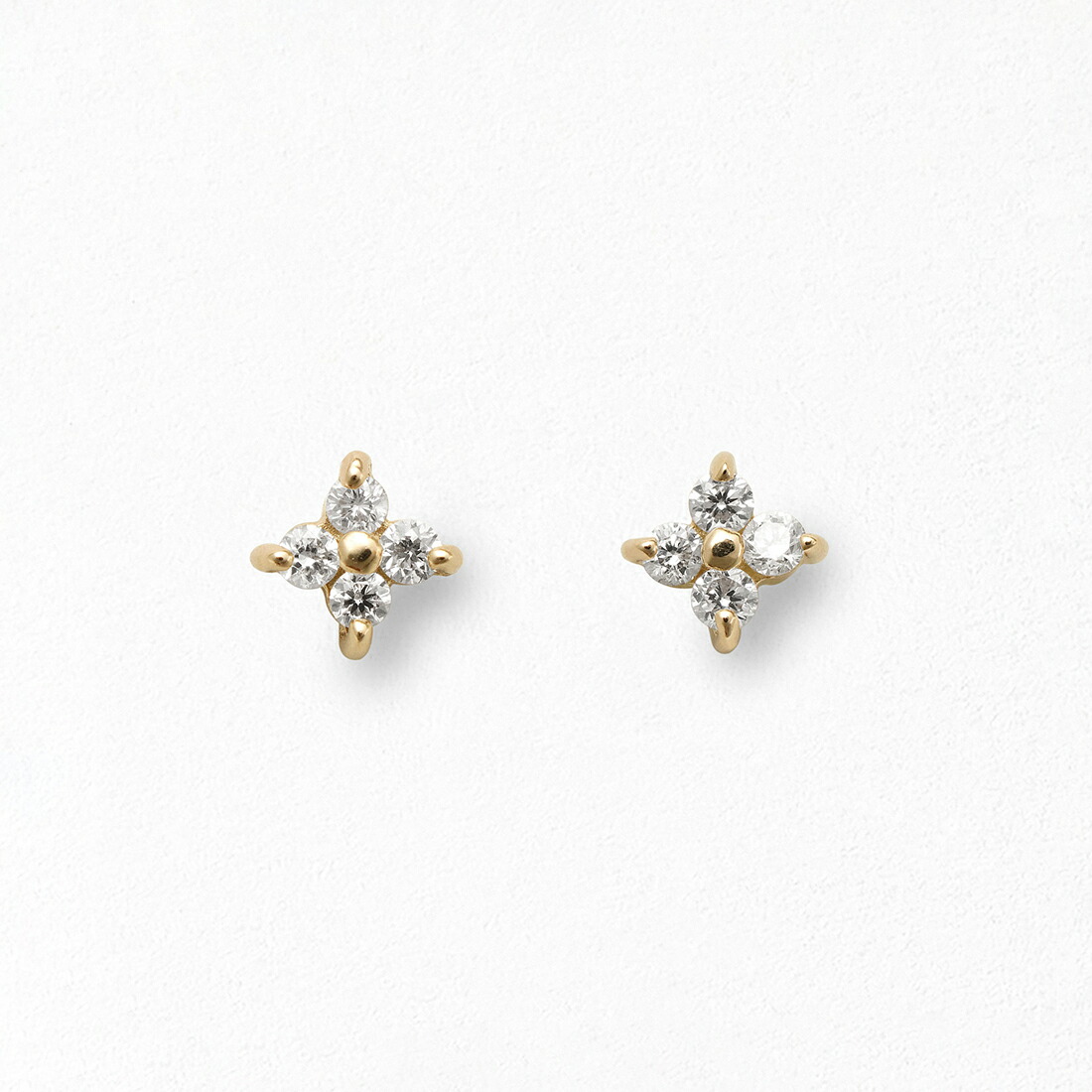 【WEB限定】K10 イエローゴールド ダイヤモンド フラワー ピアス／エステール（ESTELLE）