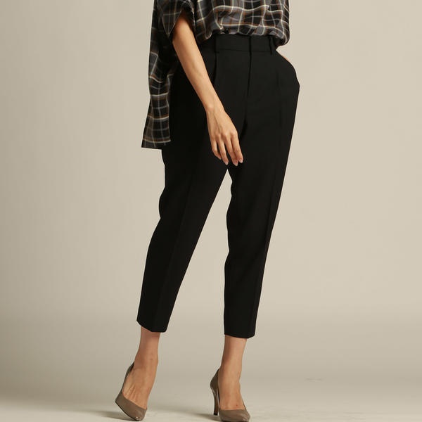 40代女性 バスツアーで重宝 しわになりにくく体型カバーもできるパンツのおすすめランキング キテミヨ Kitemiyo