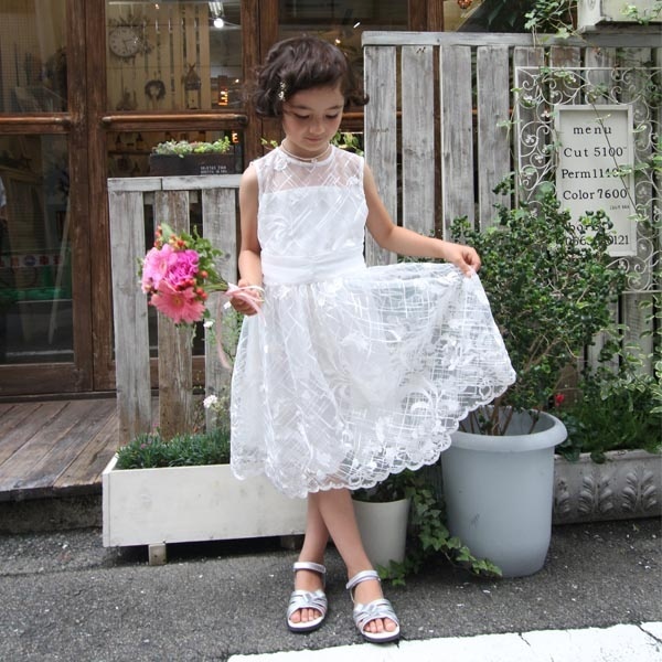 【KIDS DRESS】お花ｘ読み合わせる柄刺しゅう入り口・入口チュールレース スカラカットワンピースドレス／ドリードール（Dorry Doll）
