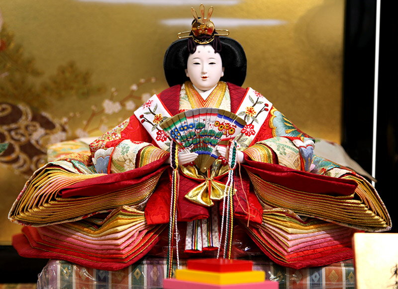 三段飾り五人飾り麗華雛西陣織金襴金彩刺繍京七番親王大三五官女桐製駿河古典蒔絵久月オリジナル頭【2022年度新作】