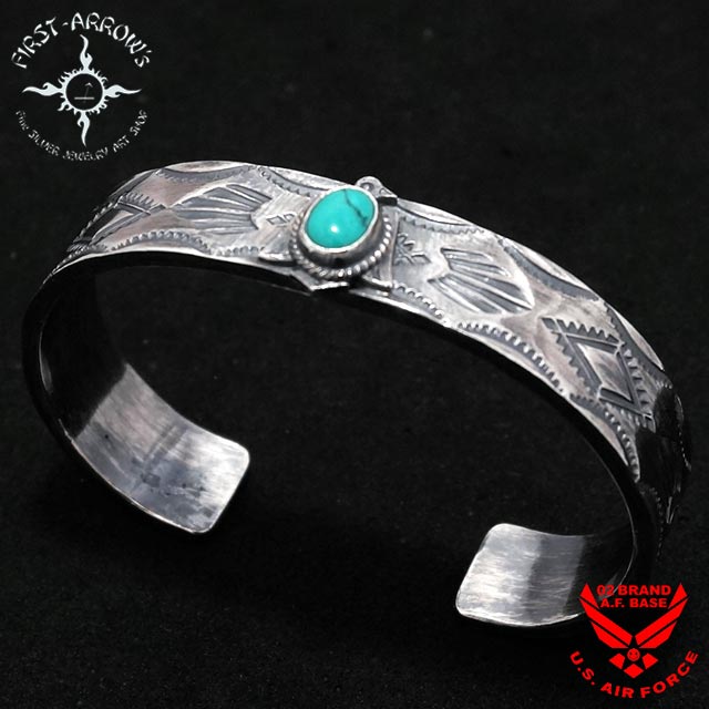 ファーストアローズ　バングル　サンダーバード 楽天市場】ポイント2倍!!ファーストアローズ K18付サンダーバードV