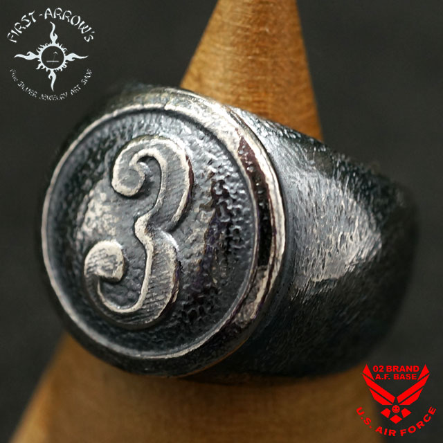 ファーストアローズ 楽天市場】ポイント2倍!!ファーストアローズ K18付 ベアロックリング L