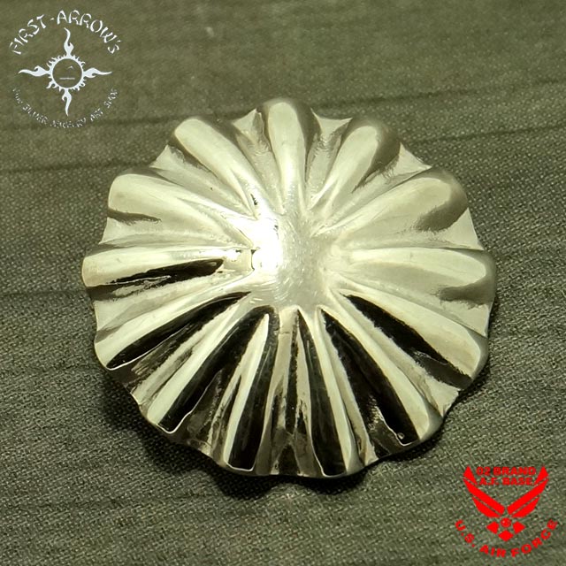 ポイント2倍!!ファーストアローズ クリサンセマムコンチョ FIRST ARROWS o-023-m