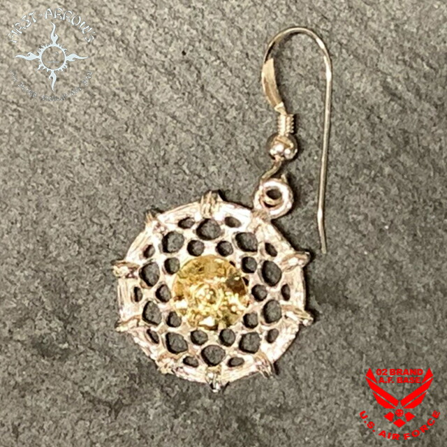 尖んがり2倍!!ファーストアローズ K18付 Dream Catcher 引っかかりピアス 単品 FIRST ARROWS o-253