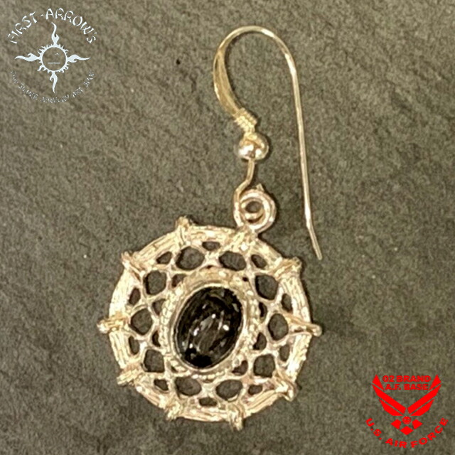 尖んがり2倍!!ファーストアローズ 黒いことはやりっ子付 Dream Catcher 引っかかりピアス 単品 FIRST ARROWS o-255