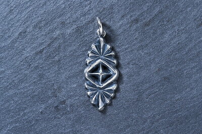 楽天市場】ポイント2倍!! ファーストアローズ ペンダントトップ FIRST