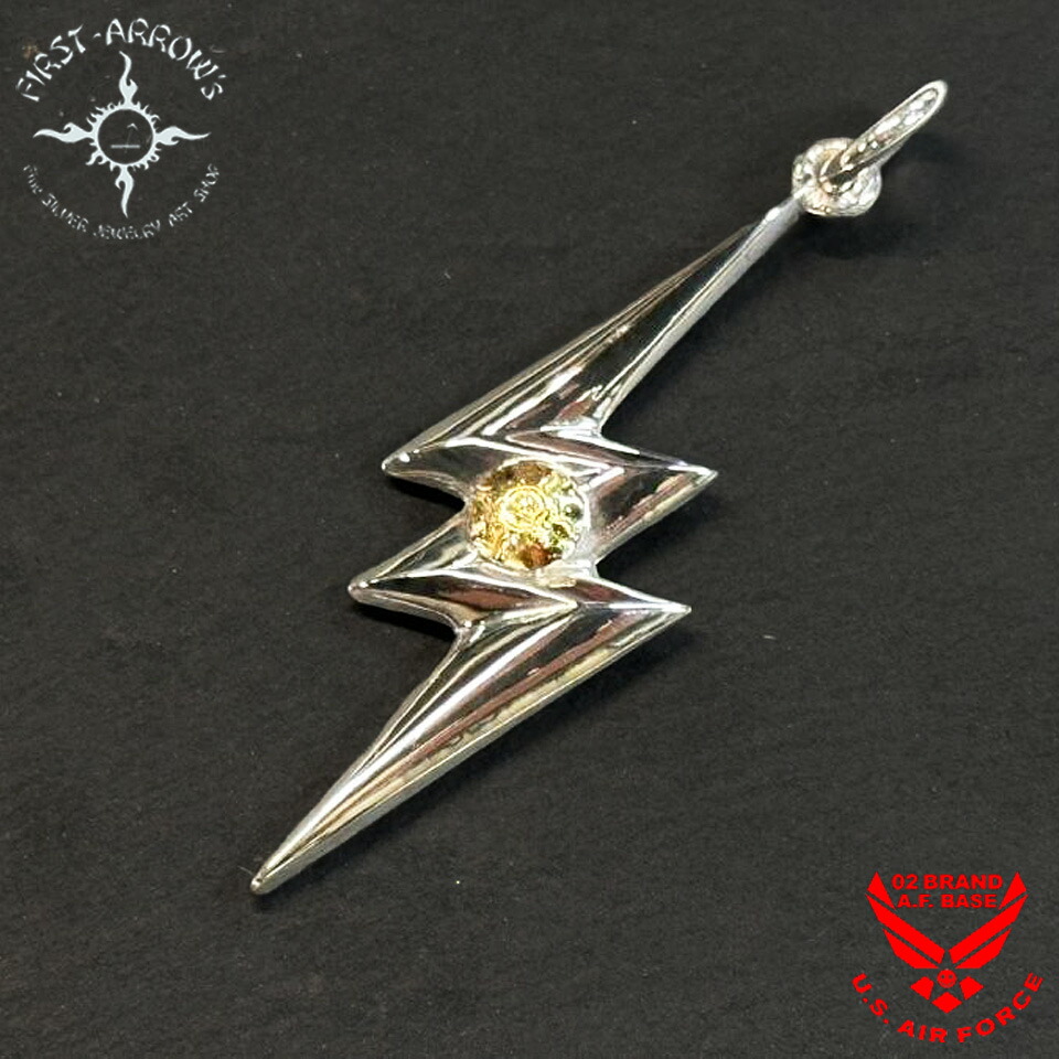 ポイント2倍!!ファーストアローズ K18付 Lightning Lサイズ ペンダントトップ FIRST ARROWS p-837｜02BRAND ゼロツーブランド 31,603円