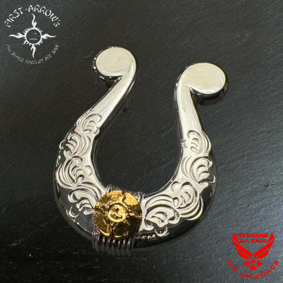 ファーストアローズ K18付 浮きカラ草彫りコンチョ ファーストアローズ K18付 浮きカラ草彫りコンチョ ポイント2倍