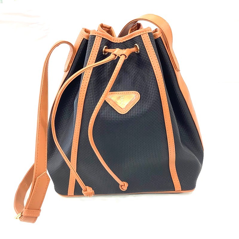 美品 Yves Saint Laurent ヴィンテージ巾着ショルダーバッグ イブサンローラン ビンテージ 巾着 ショルダーバッグ 新品タグ付