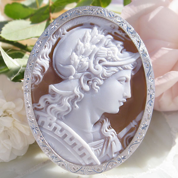 楽天市場】Giuseppe Tesoriere作 シェルカメオ 天然ダイヤモンド0.04ct