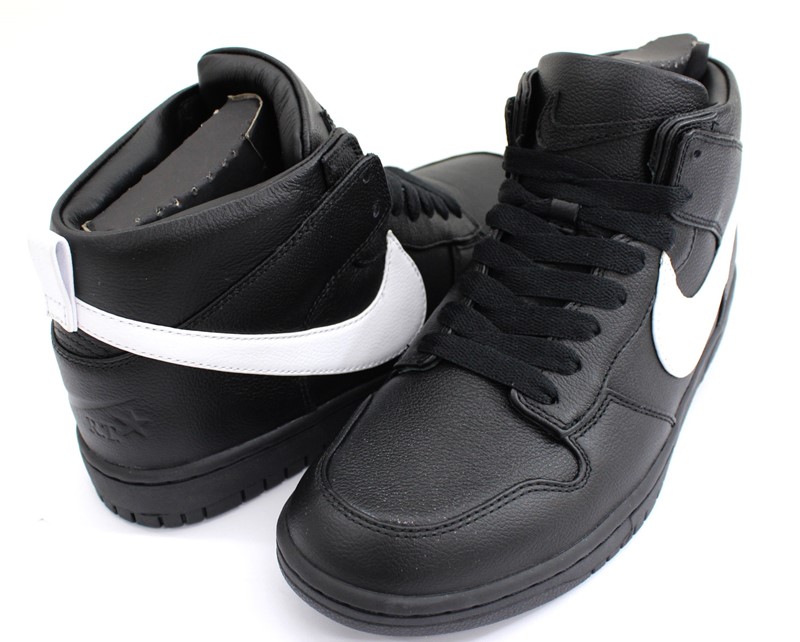 楽天市場 Nike ナイキ R T Nikelab リカルドティッシ ナイキラボ Riccardo Tisci Rt Dunk Lux Chukka リカルドティッシ ダンク ラックス チャッカ Black White ブラック ホワイト Us9 27 0cm スニーカー 9100 001 中古 10carat