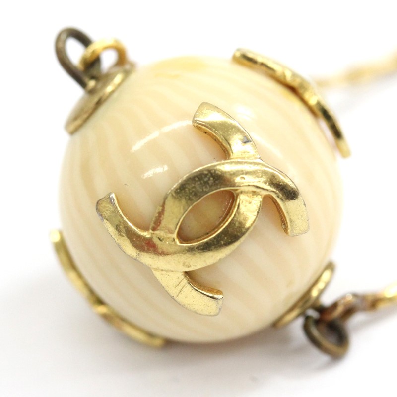 CHANEL 球体ボールネックレス 楽天市場】シャネル Chanel スタッズ ボール ネックレス 【中古