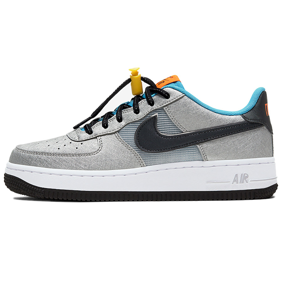 楽天市場 Nike ナイキ Air Force 1 Gs Sky Nike エア フォース ワン キッズサイズモデル スカイ ナイキ キッズ レディース スニーカー Metallic Silver Hyper Crimson Speed Yellow Black Cw6011 001 海外展開 日本未入荷 Tens Clothing