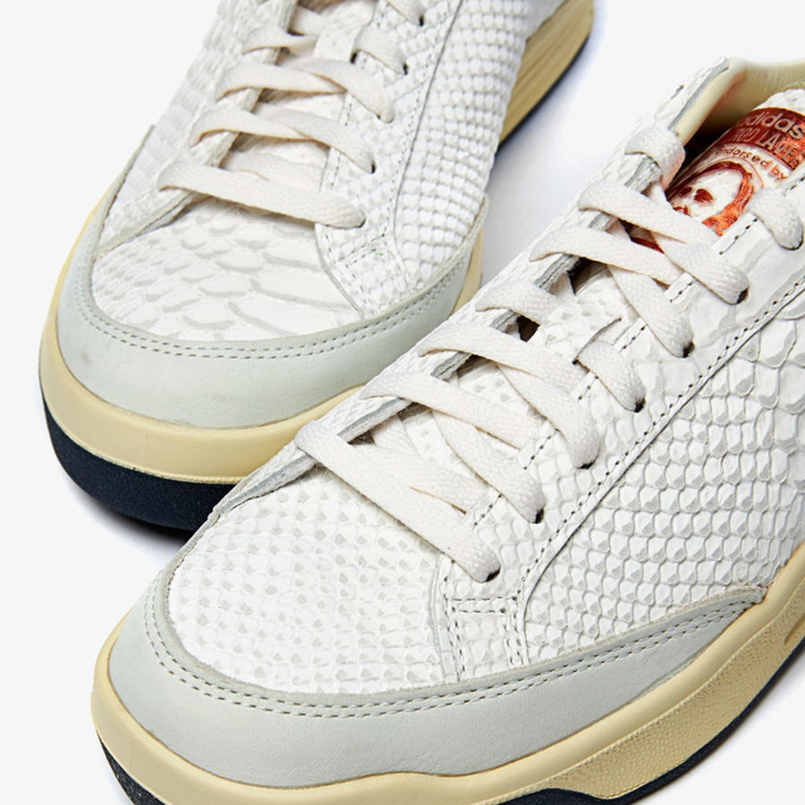 楽天市場 Adidas Originals アディダス オリジナルス Rod Laver Consortium Leather Pack Python ロッドレーバー コンソーシアム レザーパック パイソン メンズ スニーカー Core White Core White Collegiate Navy Fy4491 限定モデル Tens Clothing