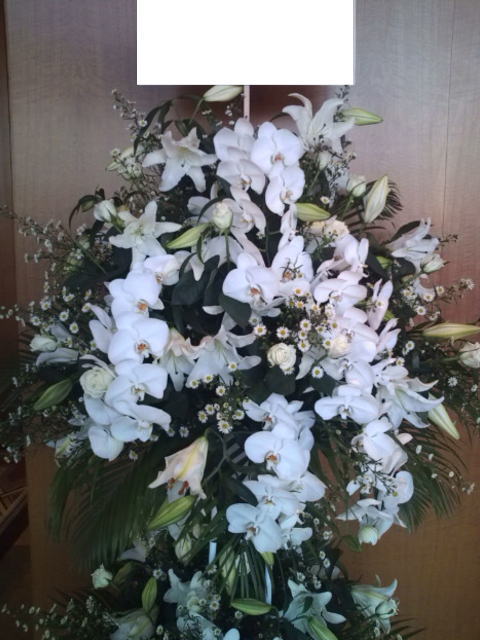 スタンド花2段 飯島生花店 ホワイト系