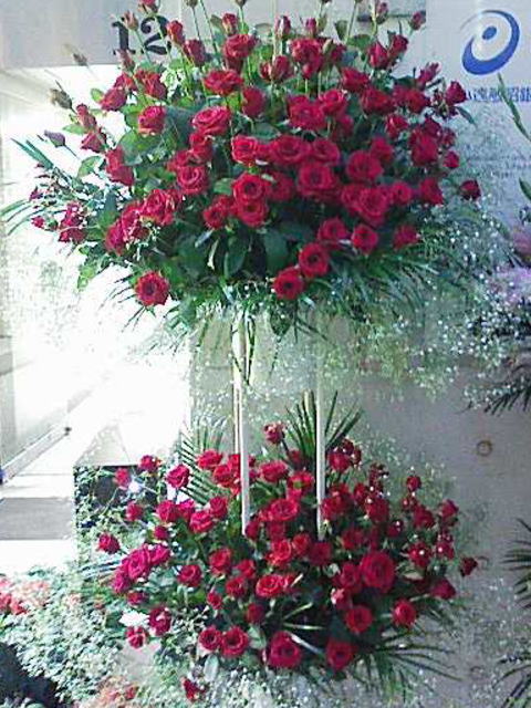red rose\u0026kasumi～清楚とあふれる元気との間に～ 照明ランプ花2段 RT-ST2-2070 御祝・開店・生まれ落ちる日・畏まり・ショウルーム・モデルルームなどの御祝事に！全国送りとどける能力のある！※15時までのご申し付けるで当日送りとどける出来る領域あります。（構成要素お届けできない領域あり）