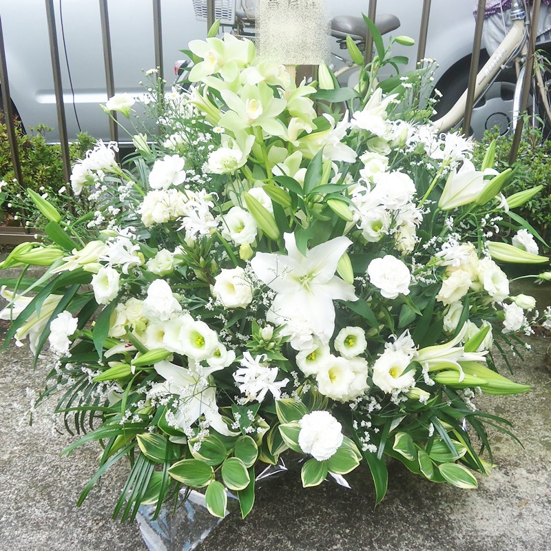全国配送可能！ アレンジメント ar-902 ホワイト系 御祝・開店・誕生日・お礼・ショールーム・モデルルームなどの御祝事に！※15時までのご注文で当日配送出来るエリアあります。また宅急便で翌日お届けも可能です