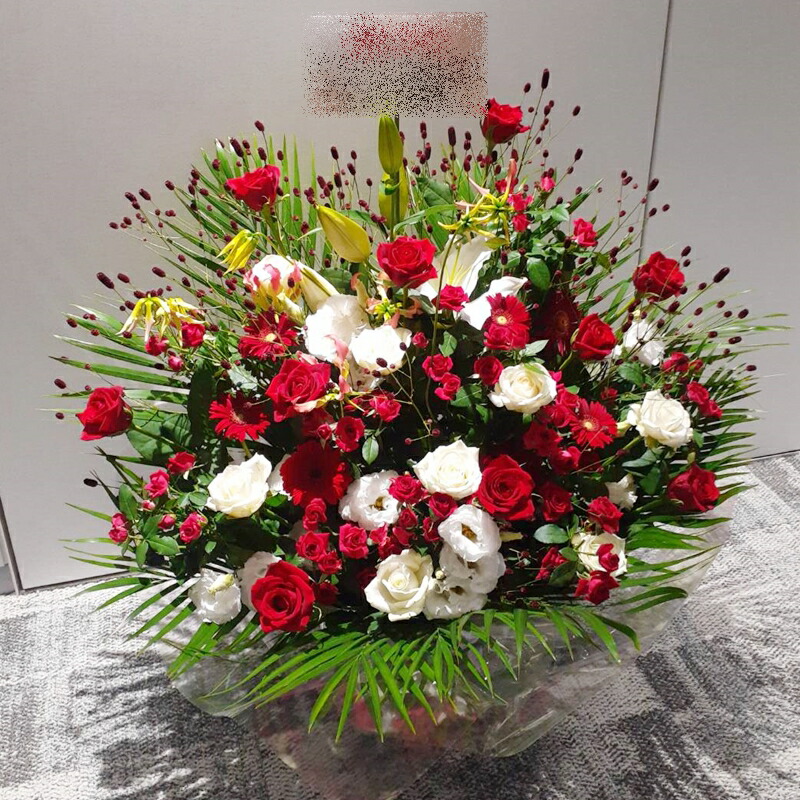 全国配送可能！ レッドホワイト系 アレンジメント rtar044 御祝・開店・誕生日・お礼・ショールーム・モデルルームなどの御祝事に！※15時までのご注文で当日配送出来るエリアあります。また宅急便で翌日お届けも可能です
