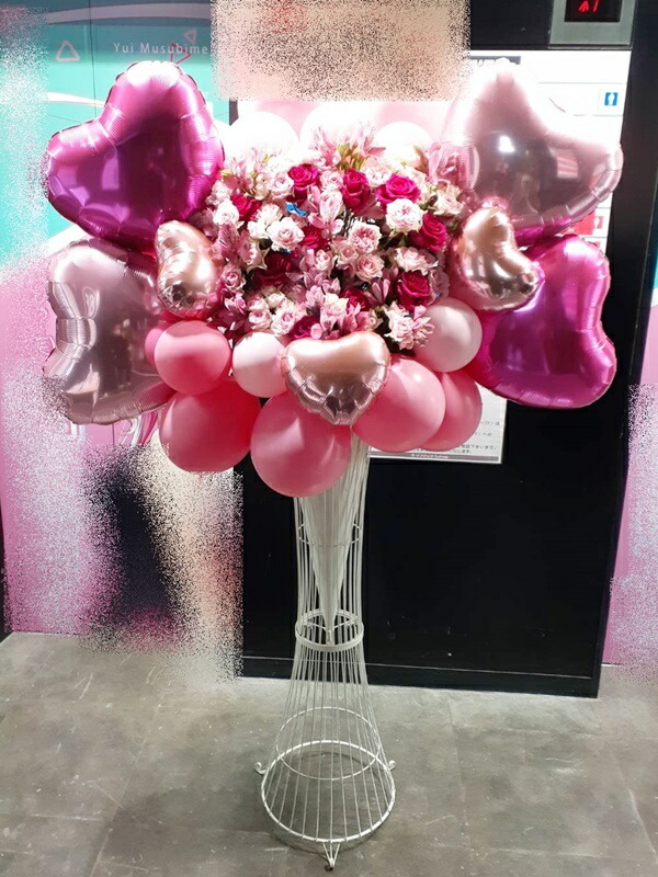 Bst1 081 あふれるハート ピンク濃淡系 おしゃれ台 バルーンスタンド花1段 地域限定商品 東京 神奈川 埼玉 千葉 郡部や遠方ng 近隣地域もokですが一度お問い合わせ下さい 最大73 オフ