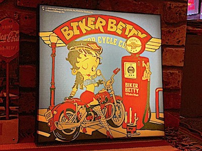 BETTY BOOP ベティブープ 壁掛け時計 キャラクター かわいい べ