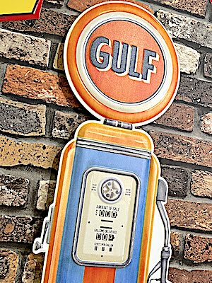 BIG ダイカット エンボスメタルサイン ヴィンテージ ガスポンプ GULF 看板 アメリカン雑貨 メタルサイン パブ バー グッズ 店舗 ガレージ ディスプレイ