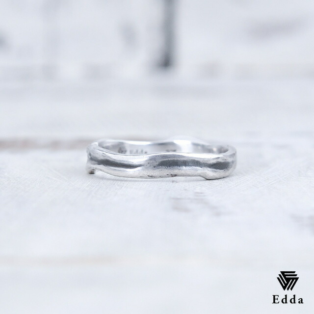 楽天市場 送料込み 選べるサイズ シンプルでナチュラルリング おしゃれ かっこいい おしゃれ 人気 リングケース ケース ペアリングにもぴったり シルバー925 指輪 ペアリング シルバーリング ナチュラル アンティーク加工 メンズ レディース 19juuku Edda エッダ 19juuku