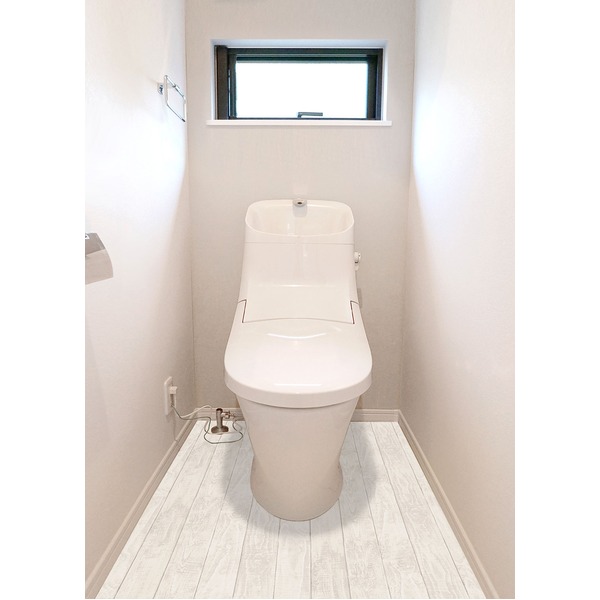 【ポイント20倍】壁紙シート 約90&times;170cm トイレ用 ホワイトオーク 防水加工 お手入れ簡単 貼り直し可 トイレ模様替えシート お手洗い トイレ【代引不可】｜インテリアの壱番館