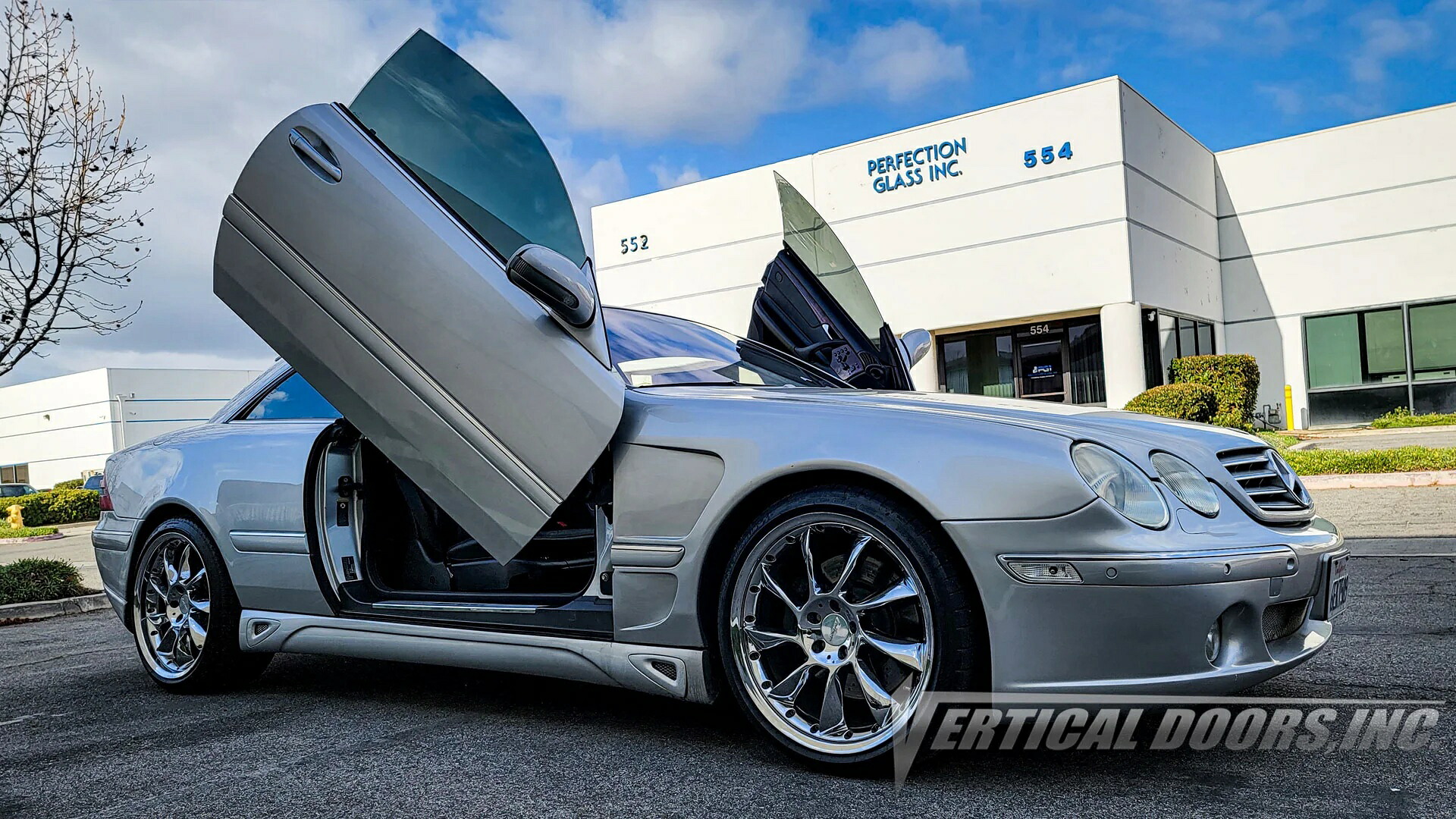 メルセデスベンツ CLクラス W215 '99～'06 バーチカルドアーズ社/Vertical Doors ランボドア ガルウイング シザードア シザーズドア 専用設計 ボルトオン カスタム 未使用 送料無料
