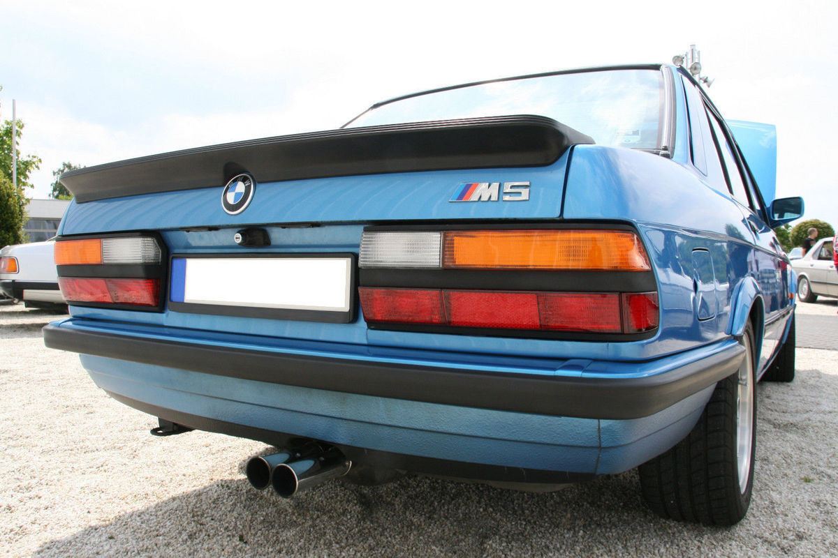 BMW 5シリーズ E28/M5 '82~'88 社外品 FRP製 リヤ/リア トランクスポイラー ダックテール/ビル ウイング エアロパーツ カスタム 未使用品 未塗装品|スマートキー キーケース ONESENSE
