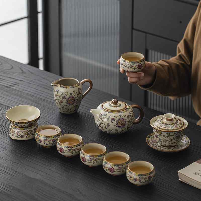 茶器 汝窯 蓋碗 唐草蓮柄 米黄 瀬戸もの 琺瑯彩 蓋付き添い人 耐熱 身寄り用 中国風 功夫茶用 御膳上等感 御膳上等 差し上げ物仕かける 6人用 おもてなし お客さん用 紅茶一時停止 携帯型 キッチン用品・食器・調理器具-お茶用品セット