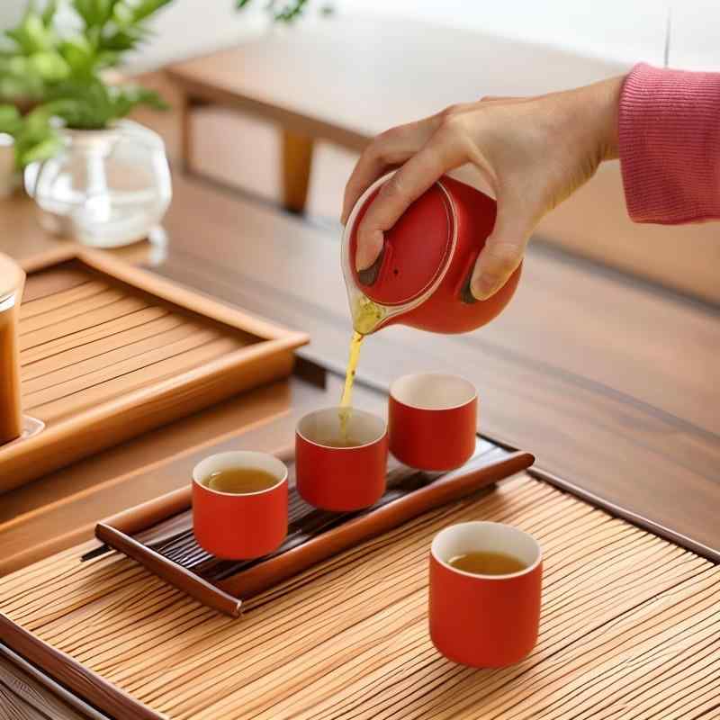 茶器セット 新中華風 シンプル モダン 陶器製 急須 湯呑み4客セット ギフトボックス入り ビジネスギフト 法人向け 開業祝い 記念品 贈答品 赤 緑 青 黄 黒