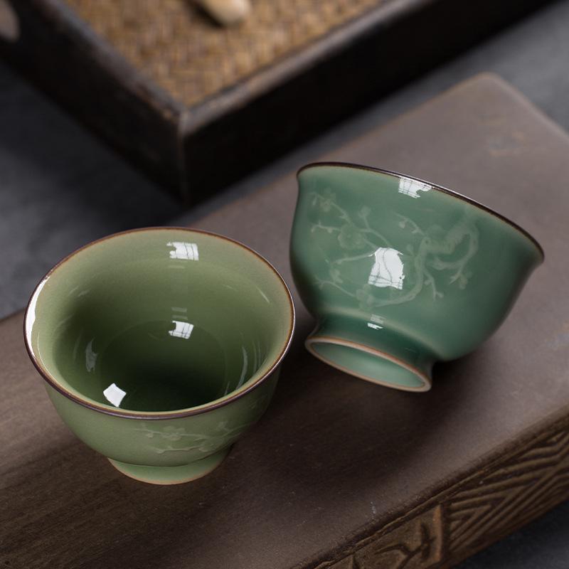 茶器 龍泉青磁 陶磁器 中国茶 功夫茶 主人杯 マスターカップ 手作り ハンドメイド 品茗杯 煎茶碗 骨董風 アンティーク調 おしゃれ 高級感 おうち時間 来客用 ギフト