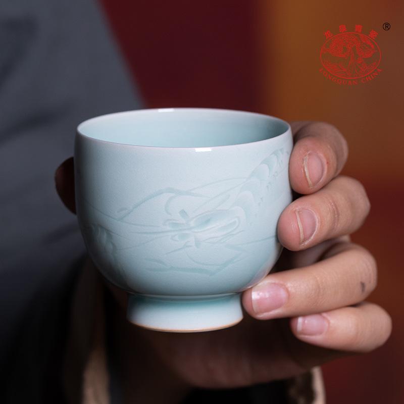 茶器 龍泉青磁 御膳上等感 功夫茶 既婚男性杯 湯呑み 瀬戸もの 瀬戸もの 李茂林 手作り 御手手お手伝いさん 人間用 煎茶碗 単品 中華風 軽奢 レトロモダン