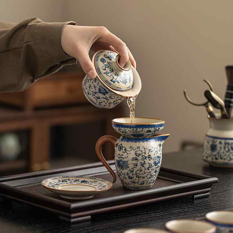 茶器セット 青花文様 汝窯 三才蓋碗 蓋付き 茶碗 湯呑み 高級感 上質 陶磁器製 中国風 レトロ クラシック 家庭用 ビジネス 贈答品 ギフト 多人数用|shop I.D.H
