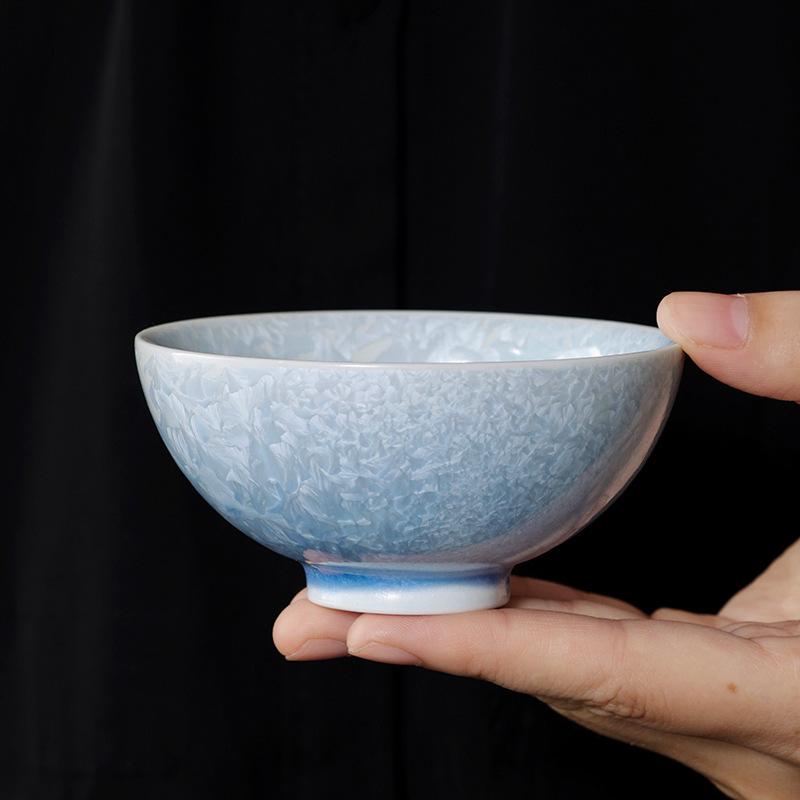 茶碗 中華風 陶器 窯変結晶釉 美しい結晶模様 功夫茶用 高級感 個人専用 シンプルデザイン 日常使い お茶タイム ティーカップ 洗練されたスタイル 耐久性 伝統工芸