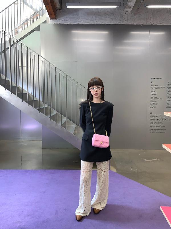 レディース 流行り物 オシャレ 外国で 今めかしい アーバン 美 フレンチ 分かりやすい 御前上等感 黒いこと 影ぼうし 酉の方角 か細い 背広 お召しもの