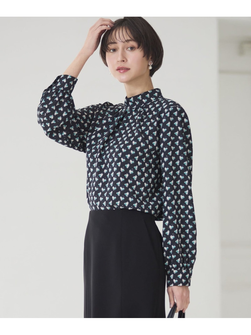 【SALE／20%OFF】モダンアートプリントギャザーブラウス 23区 ニジュウサンク トップス シャツ・ブラウス ベージュ ネイビー【RBA_E】【送料無料】[ Fashion]