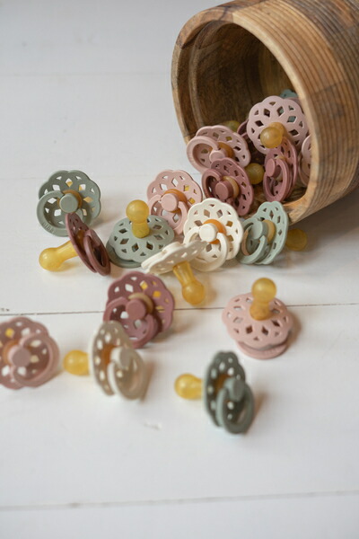 61％以上節約 BIBS ビブス BOHEME ボヘミ Designed Made in デンマーク 天然ゴムおしゃぶり お祝いギフト 出産祝い お勧め  siddurs-center.co.il