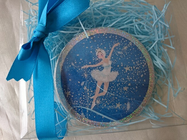 楽天市場 Mayaバレリーナイラストバレリーナ ミラー白鳥の湖 ブルーオデット バレエ雑貨 バレエ 鏡 バレリーナ雑貨 Cadeaux De Coppelia 楽天市場 Mayaバレリーナイラストバレリーナ ミラー白鳥の湖 ブルーオデット バレエ雑貨 バレエ 鏡 バレリーナ雑貨 Cadeaux De Coppelia