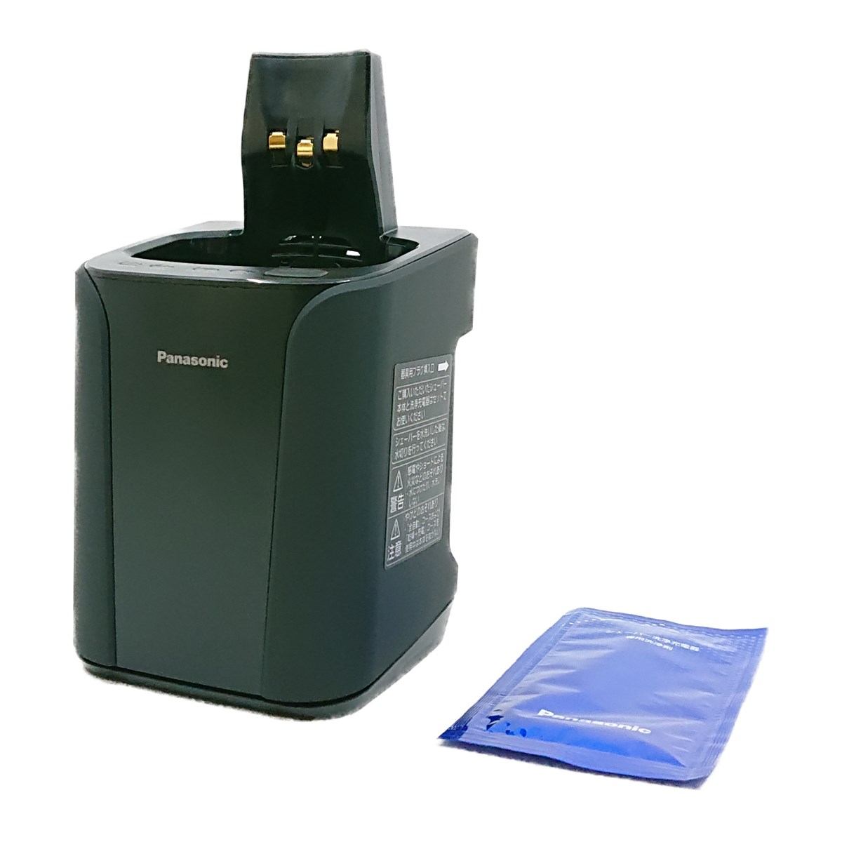Panasonic 電気シェーバー 本体と洗浄液6個セット Panasonic 電気シェーバー 本体と洗浄液6個セット Panasonic 電気