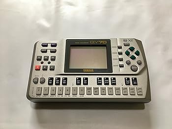 【中古】YAMAHA / QY70 総合音源内蔵ハンディ・シーケンサー ヤマハ