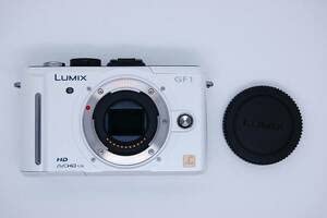 【中古】【39shop】DMC-GF1★ホワイトPanasonic LUMIX ボディ(良い)|ドリエム店