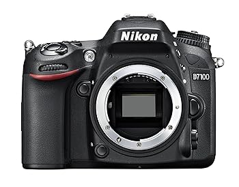 【中古】Nikon デジタル一眼二眼レフ写真機 D7100 上半身 D7100