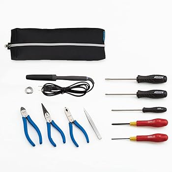 【中古】ホーザンHOZAN 手道具仕掛ける 入組11点 工業プラント、授業時間、科学研究所の備え付けや身寄りでのDIY、車載手道具、防災用に S-305