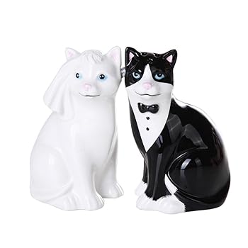 【中古】Wedding Cats Magnetic Ceramic Salt and Pepper Shaker Set