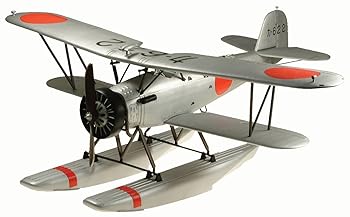 【中古】童友社 132 旧日本海軍 九三式水上中間練習機 赤とんぼ 水上式 プラモデル 32-AKF-5000