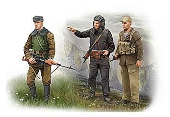 【中古】トランペッター 135 ソビエト軍 現用歩兵戦車兵 アフガニスタン紛争 プラモデル 00433