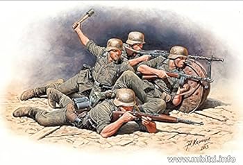 【中古】GERMAN INFANTRY, EASTERN FRONT BATTLE SERIES 5 FIGURES 135 MASTER BOX 35102 9,846円